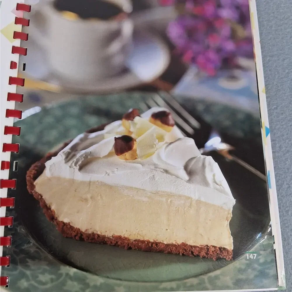 Jell-o Brand Collection Recipes Cookbook Hard Cover Comb Bound 2005